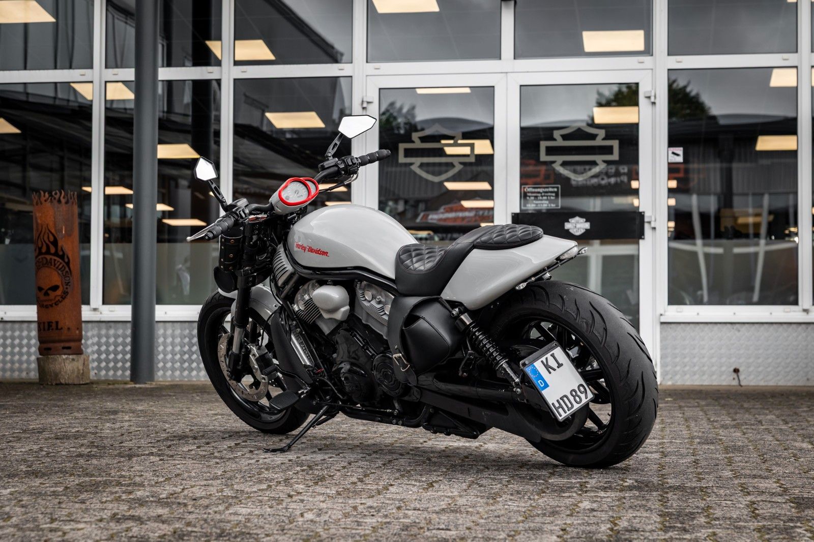 Fahrzeugabbildung Harley-Davidson VRSCR STREET ROD - KESSTECH -