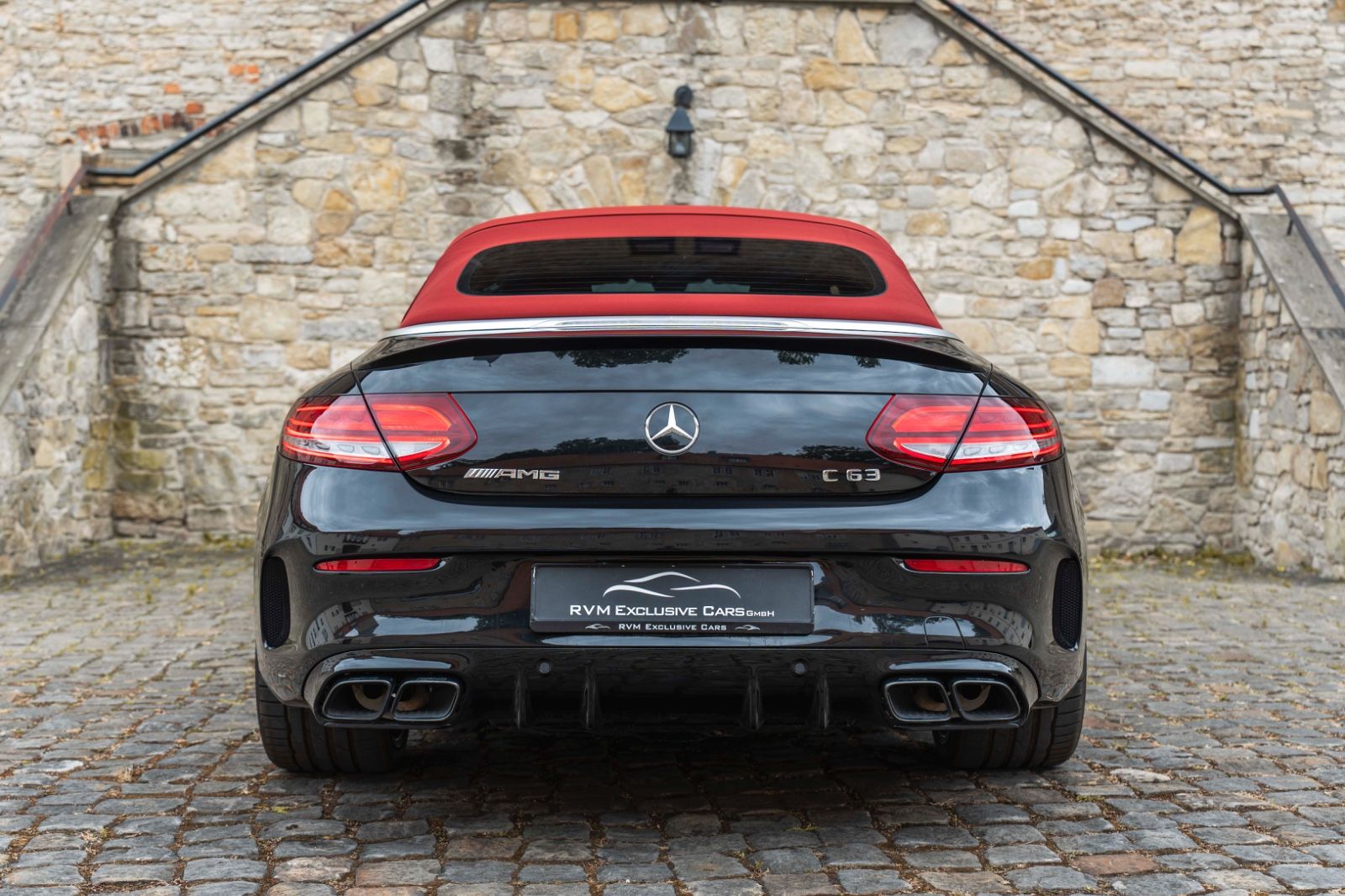 Fahrzeugabbildung Mercedes-Benz C 63 AMG  CABRIO AMG LED BURMESTER NAV KAMERA