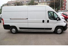 Fahrzeugabbildung Peugeot Boxer 335 L3H2 Pro BlueHDi 140 Stop&Start