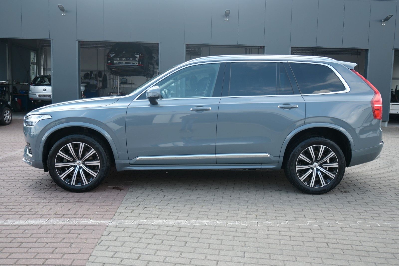 Fahrzeugabbildung Volvo XC90 B5 Inscrip. AWD*LUFT*H&K*ACC*NAV*STDHZG*RFK