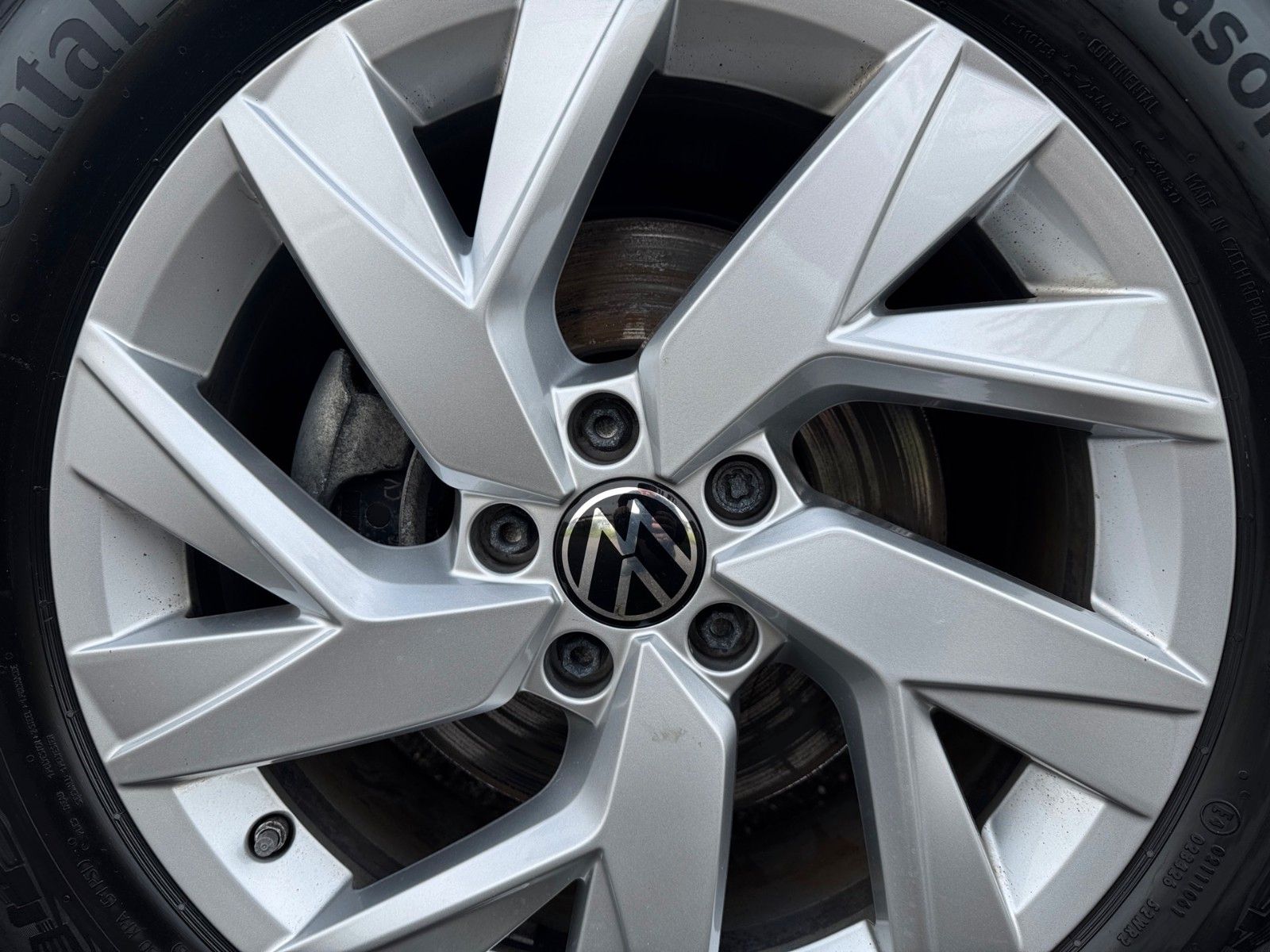 Fahrzeugabbildung Volkswagen Tiguan Life MOVE 1.5 TSI