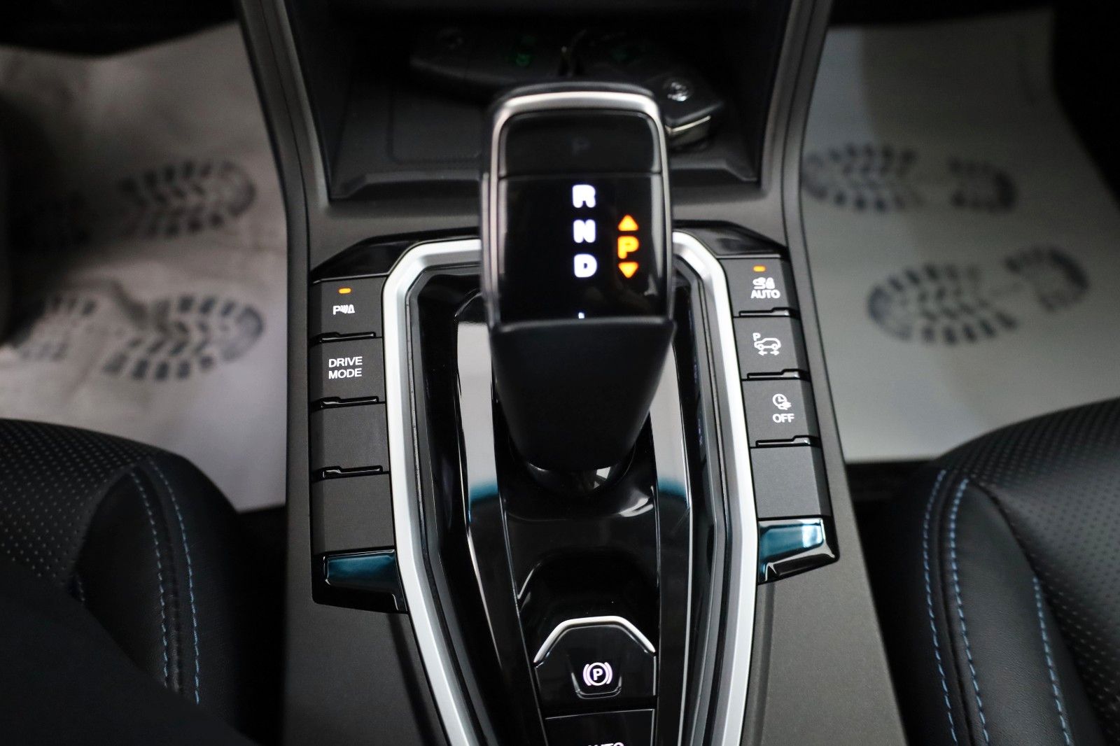 Fahrzeugabbildung Ssangyong Korando e-Motion Titanium Leder,Navi,LED,ACC,+WR
