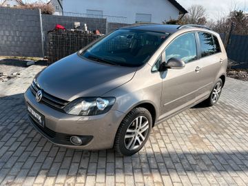Volkswagen Golf - 2