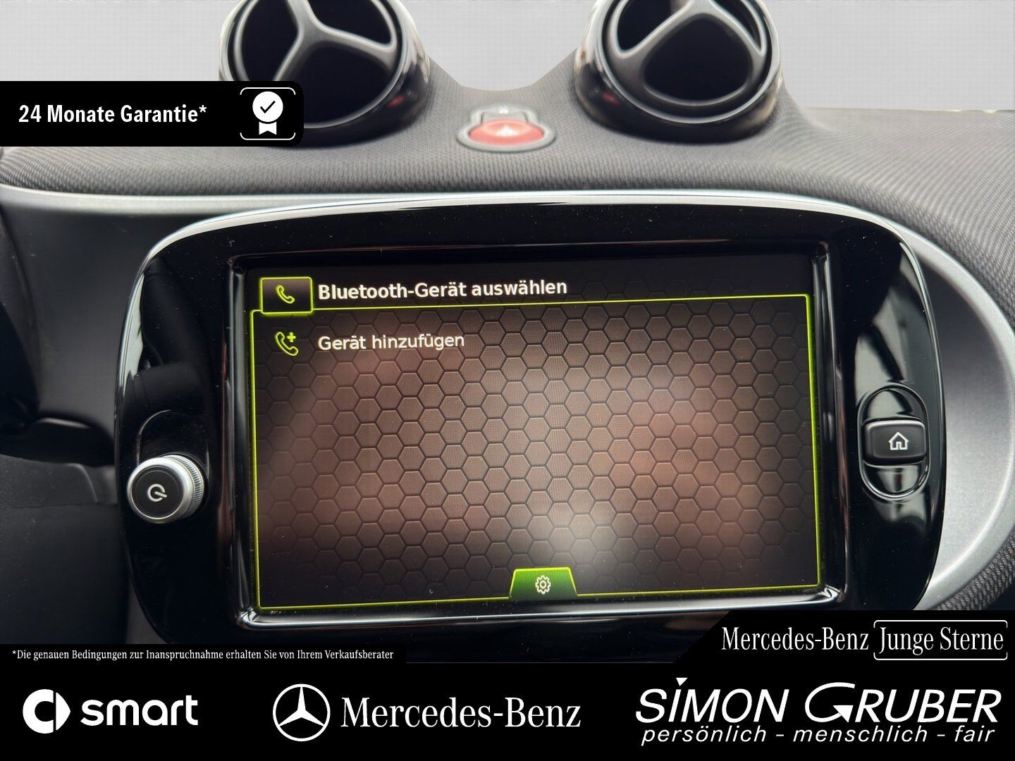 Fahrzeugabbildung Smart fortwo Cabrio EQ Exclusive JBL Winter 22KW