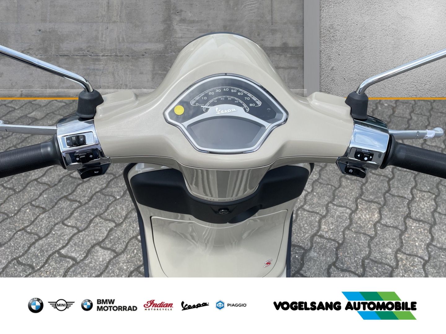 Fahrzeugabbildung Vespa Primavera 50 Modell 2024, LCD-Display, Black Par