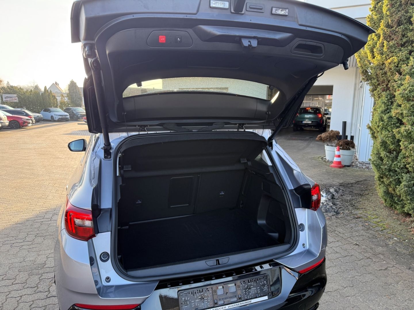 Fahrzeugabbildung Opel Grandland GS 1.2 Turbo SHZ+LHZ+Kamera+Allwetter