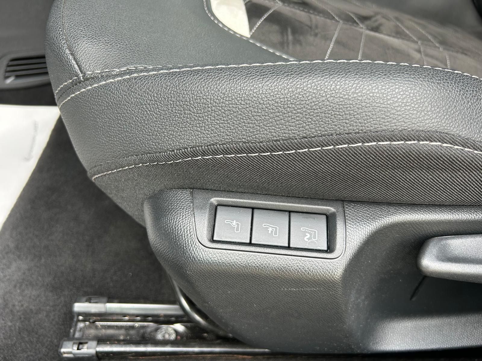 Fahrzeugabbildung Opel Corsa F e GS Line°50 kWh°1.Hand°LED°Kamera°Leder