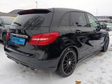 Mercedes-Benz B 220 CDI SportPaket Leder Navi Bi-Xenon Memory - Mercedes-Benz mit Diesel-Antrieb: Limousine, Sportpaket