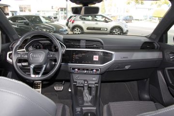 Audi Q3 45 TFSI e S-Line NAVIOPT-BLACKLED
