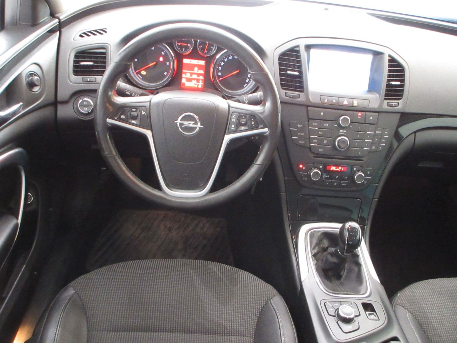 Fahrzeugabbildung Opel Insignia A ST 2.0CDTI Innovatio LED/NAVI/PDC/AHK