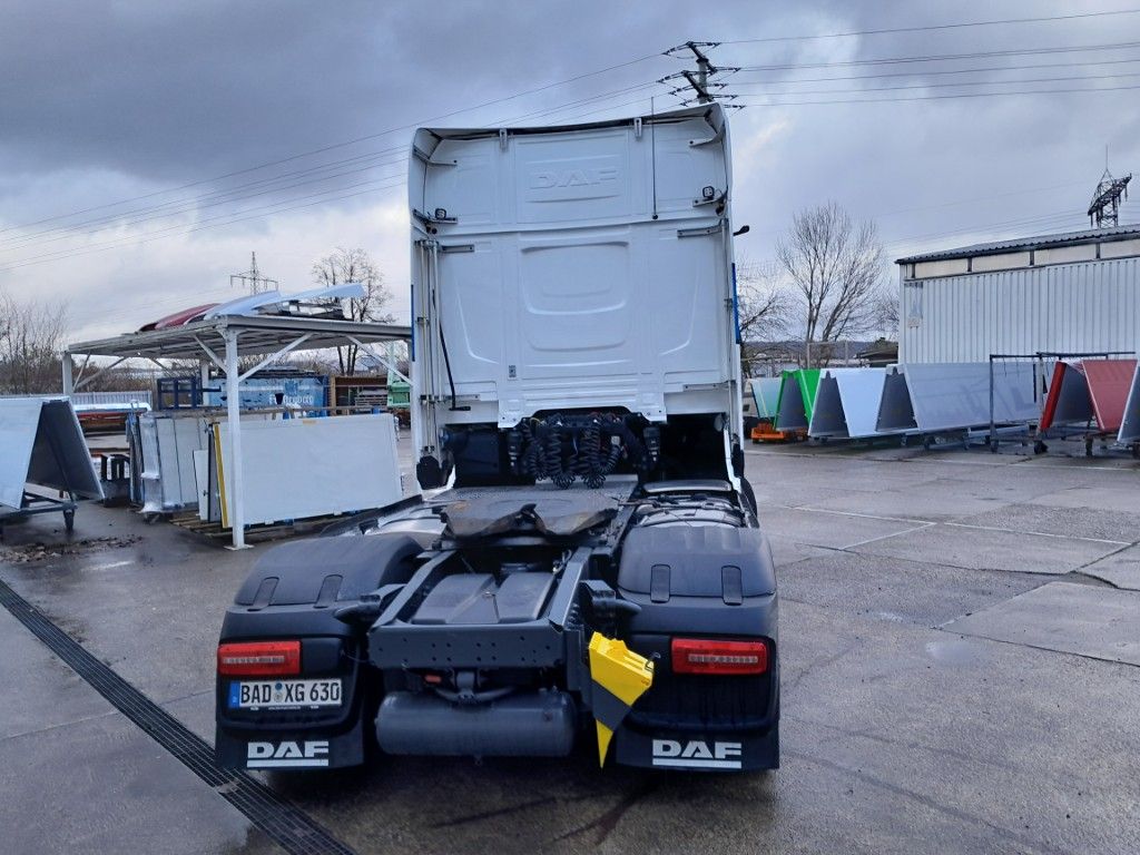 Fahrzeugabbildung DAF FT XG+ 530