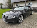 Audi A8 4.2 TDI 21Zoll HuD RFK Nachtsicht TÜV NEU