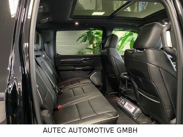 Fahrzeugabbildung Dodge LIMITED NIGHT ED. HEAD UP-RAMBOX-TAILGATE-SOFORT
