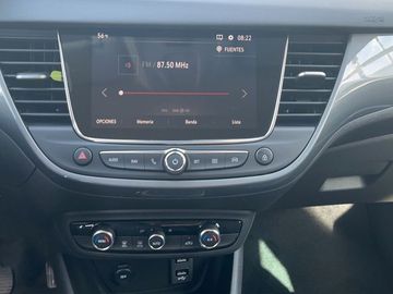 Fotografie des Opel Crossland (X) Crossland 1.2 Elegance LM Carplay AAC