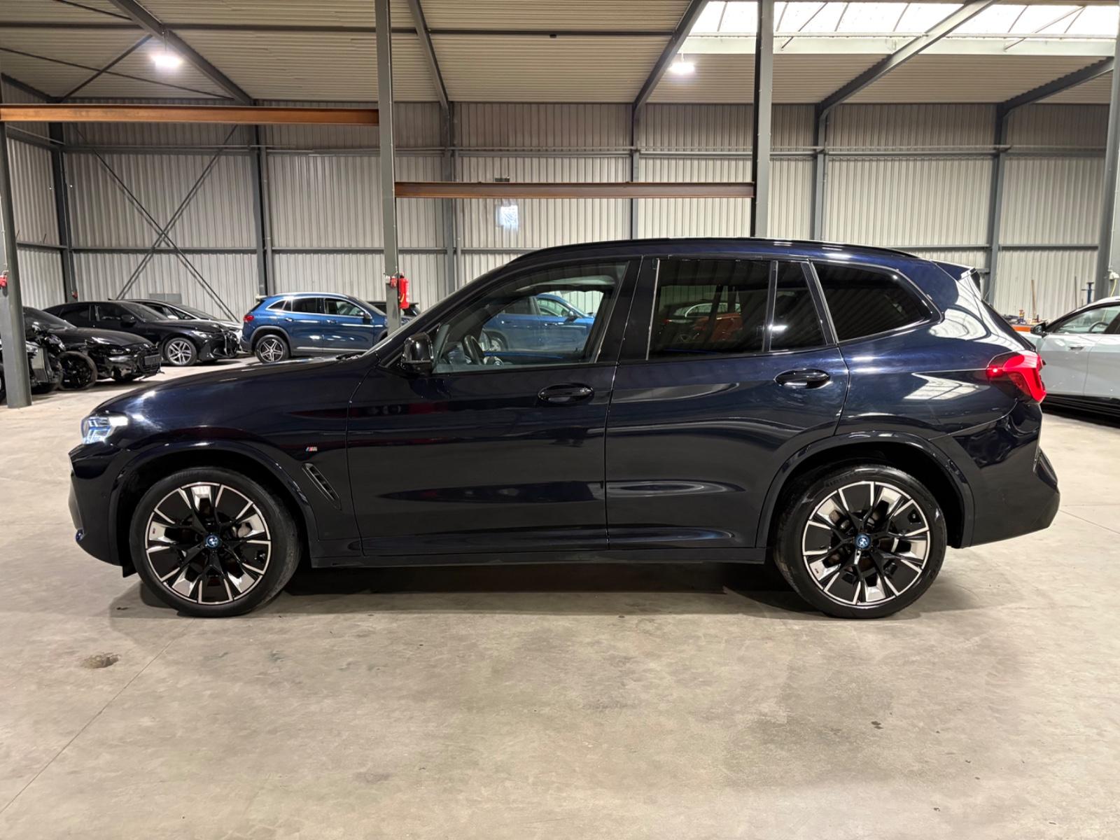 BMW iX3 M-PAKET SHADOW LINE GLANZ PAKET