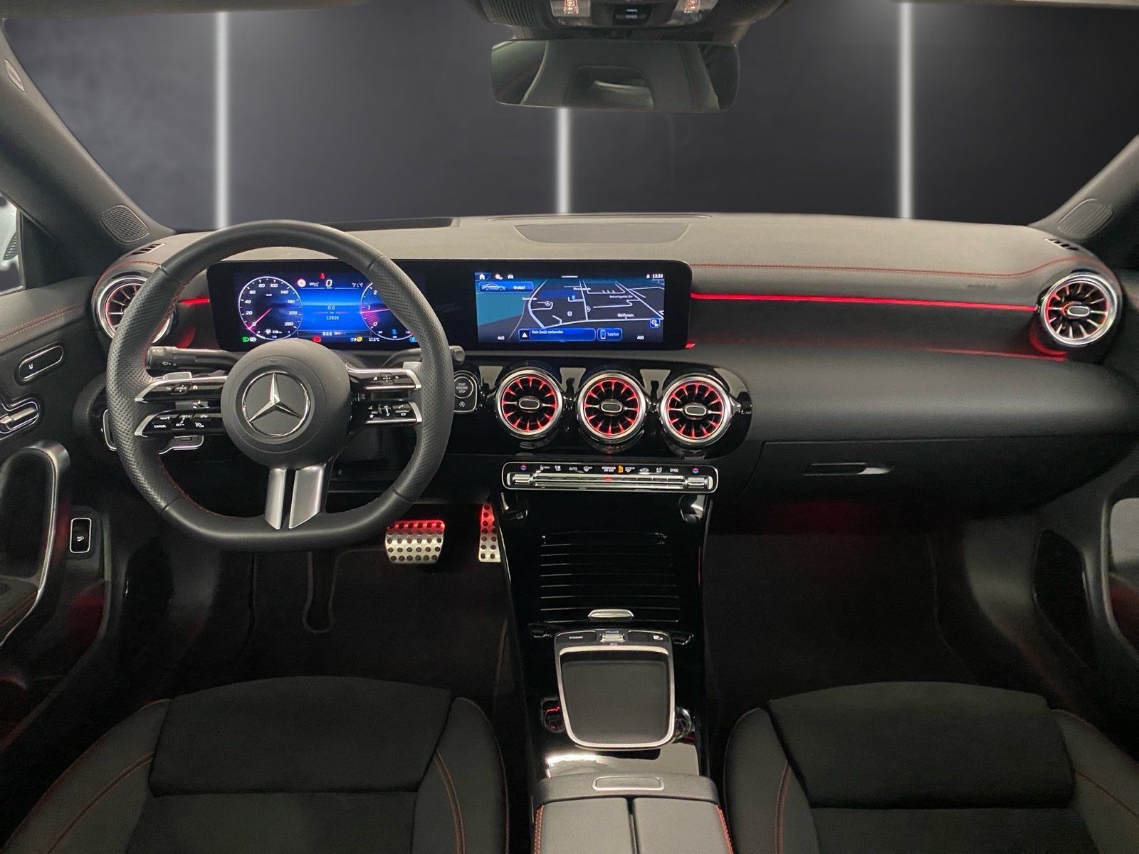 Fahrzeugabbildung Mercedes-Benz CLA 220 d AMG Plus*Pano*HUD*360*Distro*Multibeam