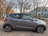 Hyundai i10 YES! PDC*TEMPO*SHZ*LHZ*ALU*KLIMA* - Hyundai i10 mit Benzin-Antrieb: Limousine, Schaltgetriebe