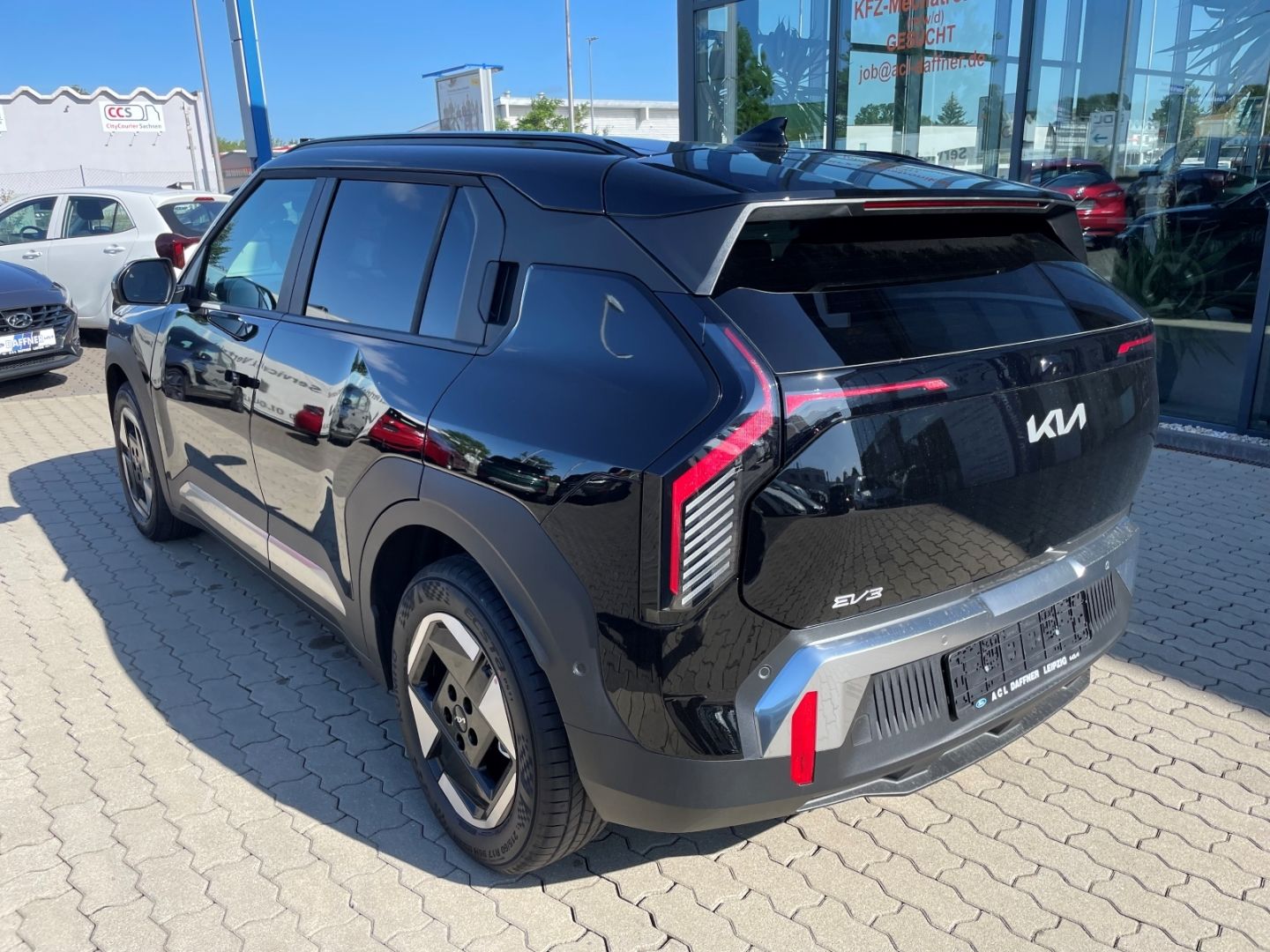 Fahrzeugabbildung Kia EV3 150 kW Earth LED totWinkAss 360 Kamera