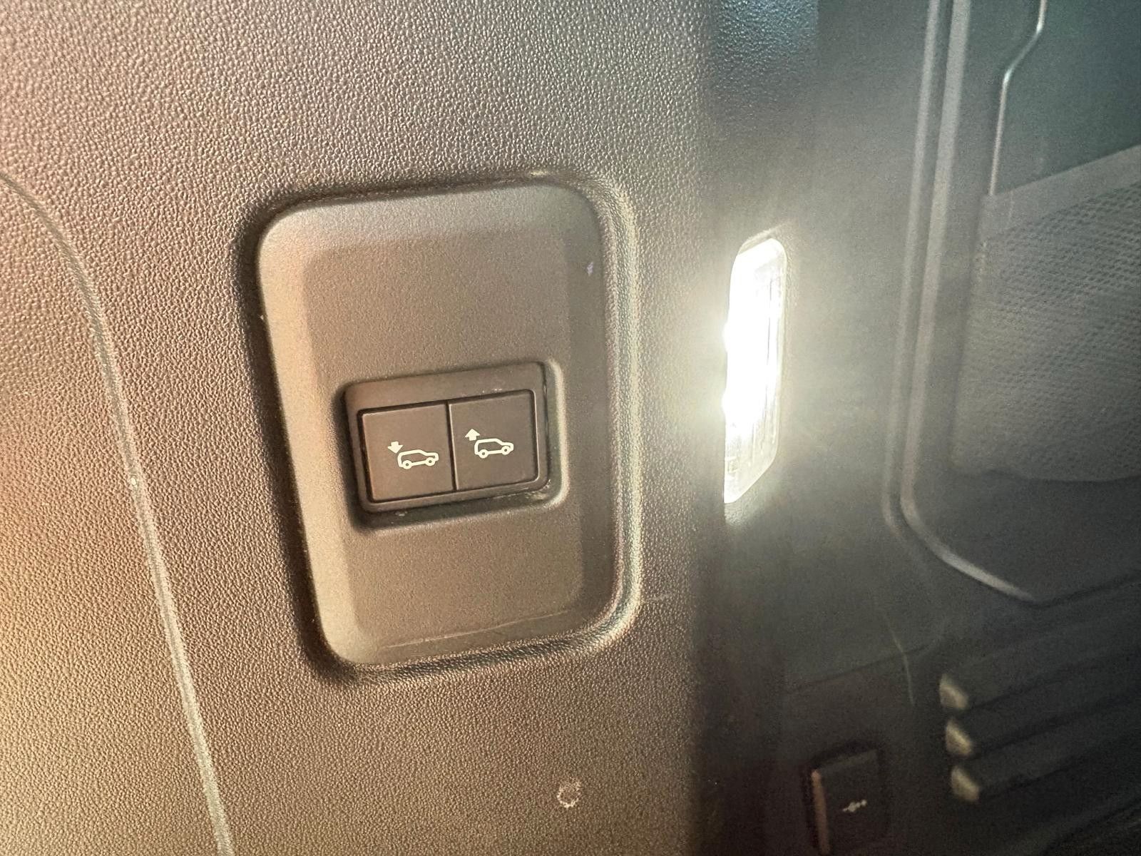 Fahrzeugabbildung Land Rover Defender 110 S