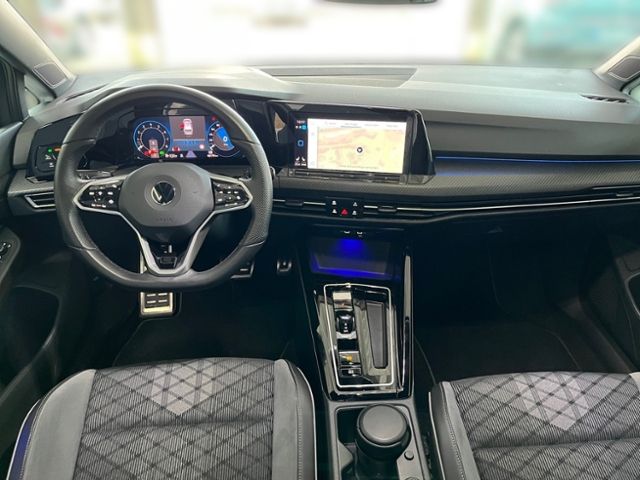 Fahrzeugabbildung Volkswagen Golf Variant VIII 2.0 TSI DSG R-LINE STHZG NAV G