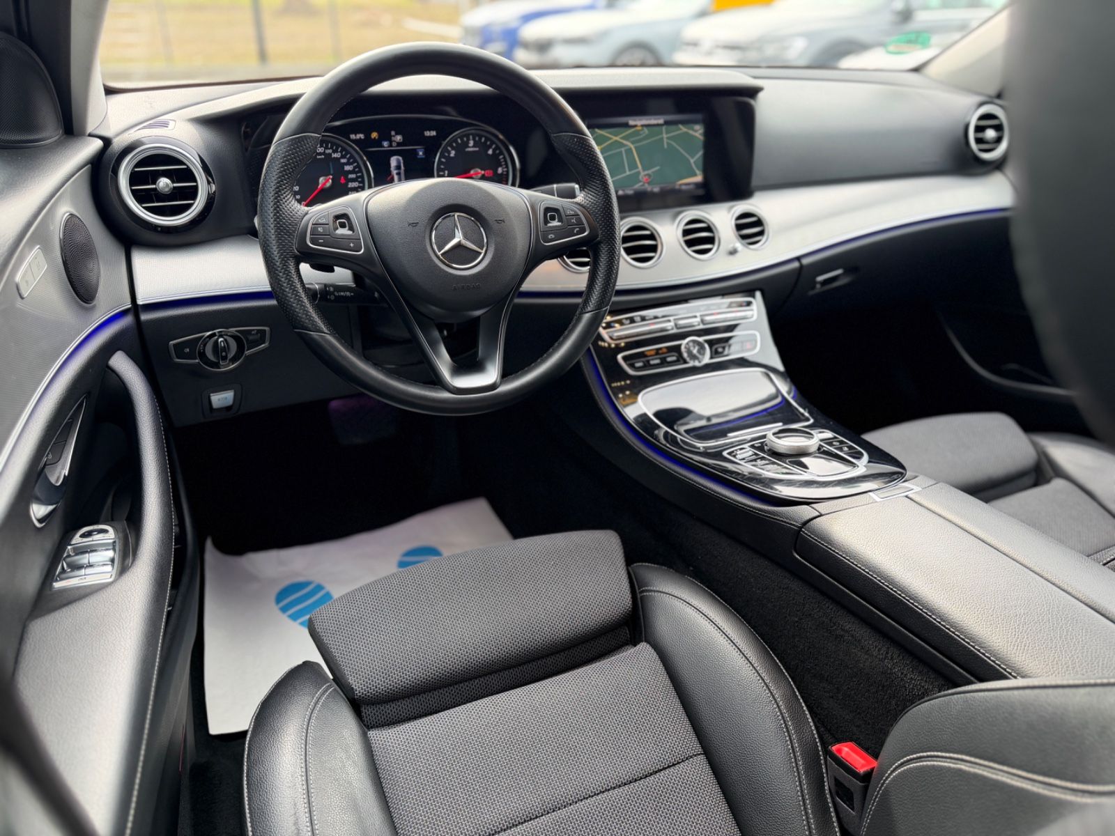 E 220 d T Modell Autom. Navi Leder LED