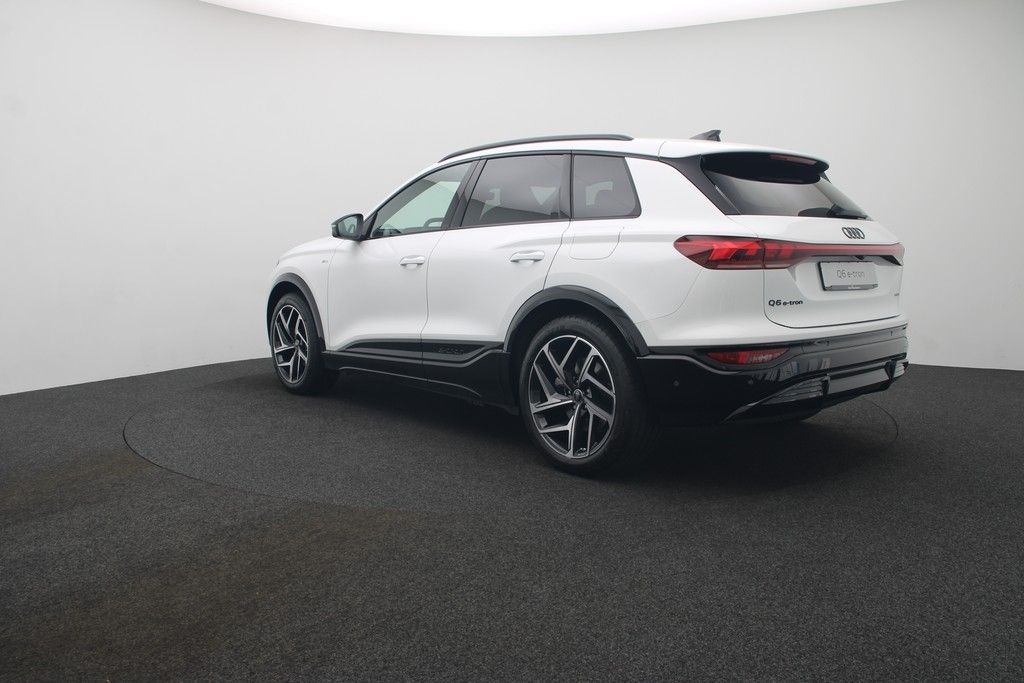 Audi Q6 SUV e-tron quattro 315 kW AHK, Pano, Tech pro imagem 3
