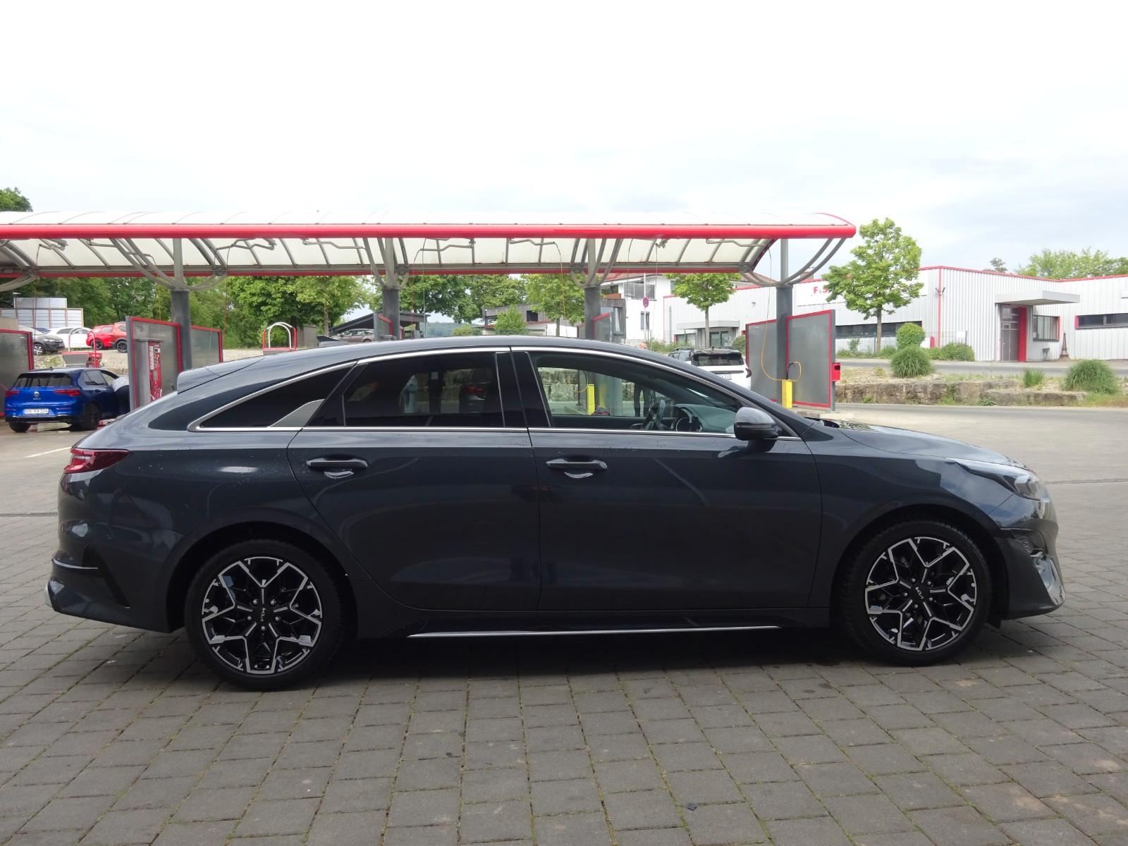 Kia pro cee'd / ProCeed 1.5 T-GDI GT LINE Plus