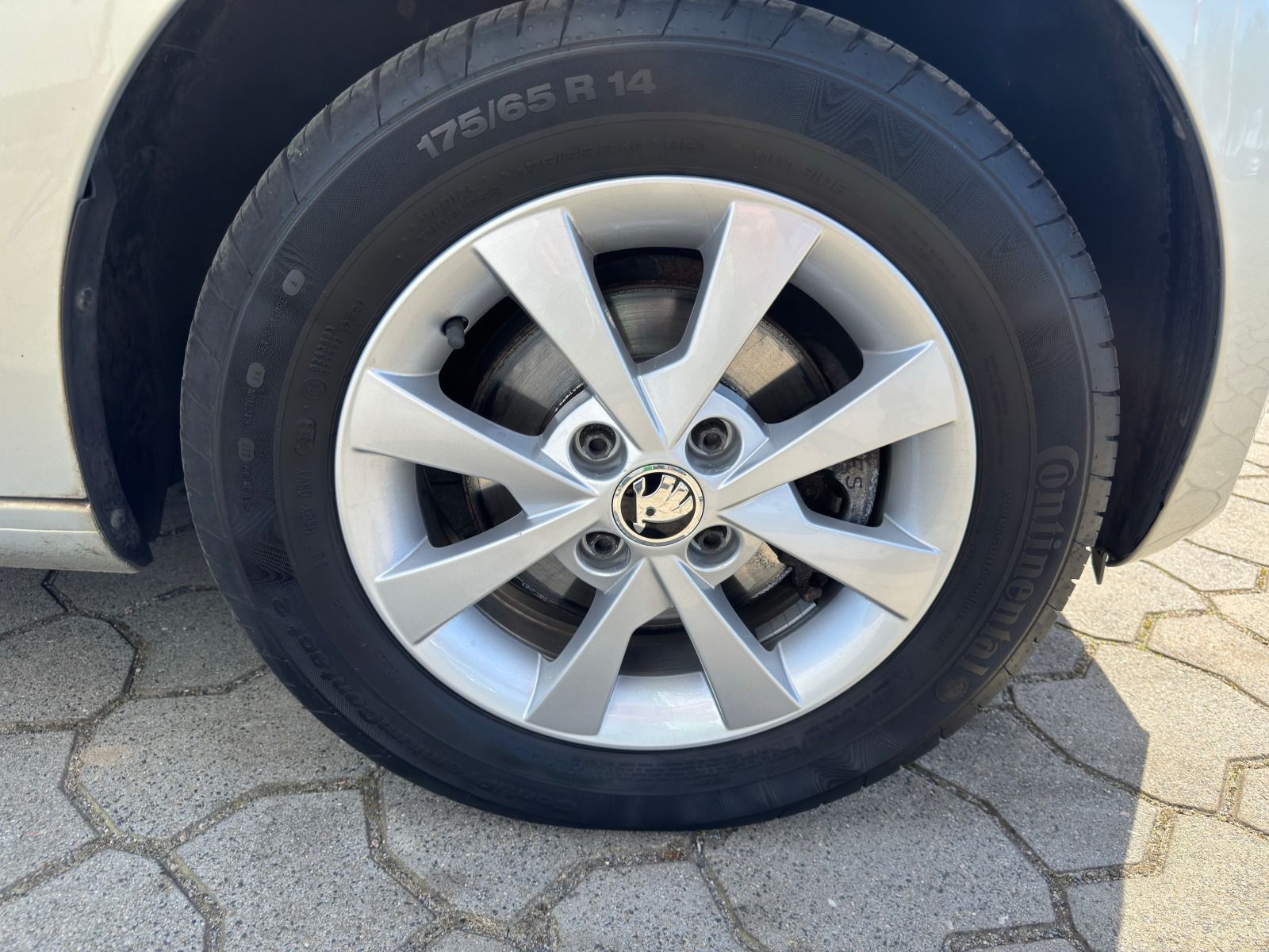 Fahrzeugabbildung SKODA Citigo Sound 75PS Automatik*Klima*ALU*