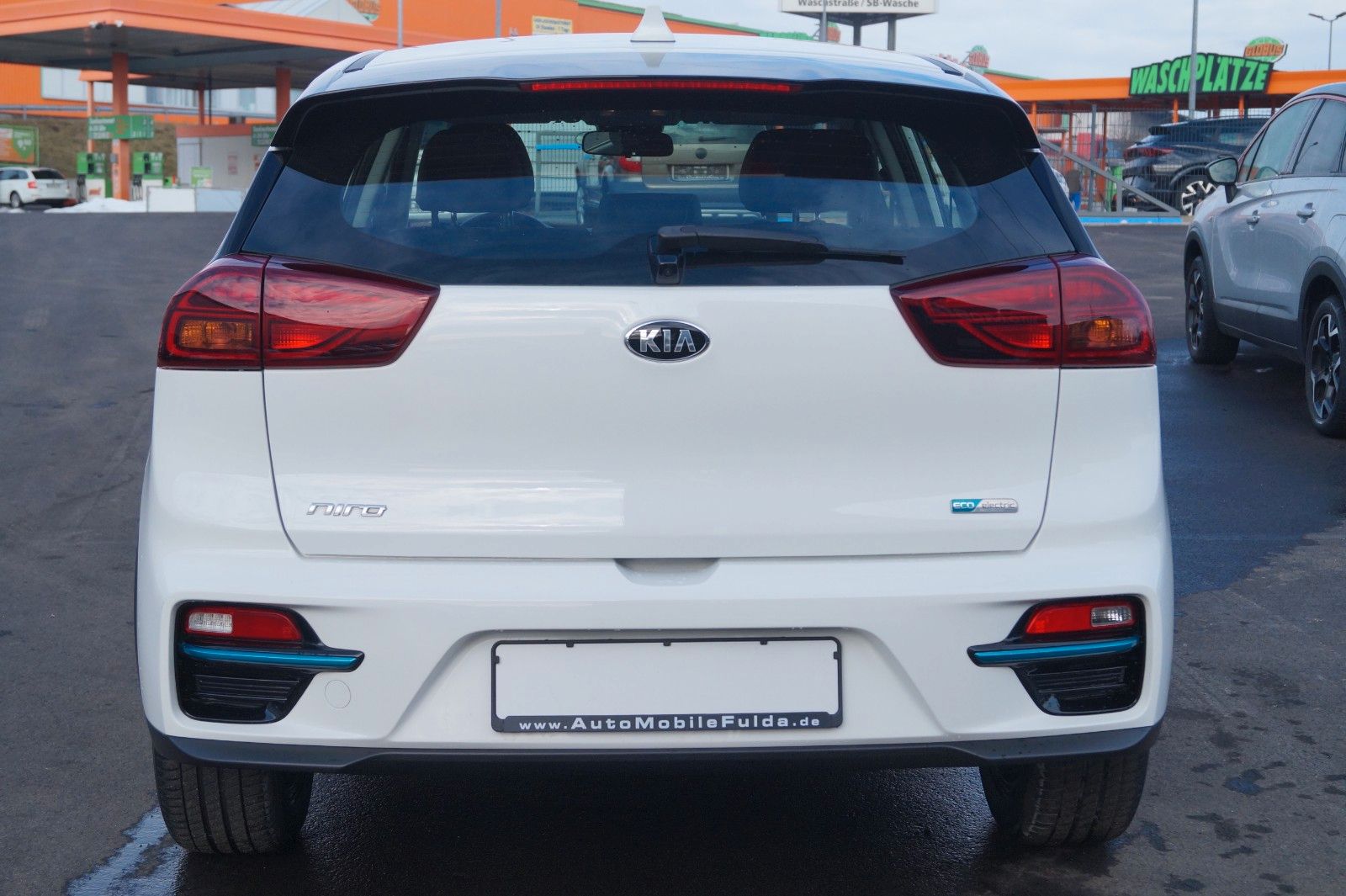 Fahrzeugabbildung Kia Niro 64kwH/150kw/SOH 97%/Wä.Pumpe