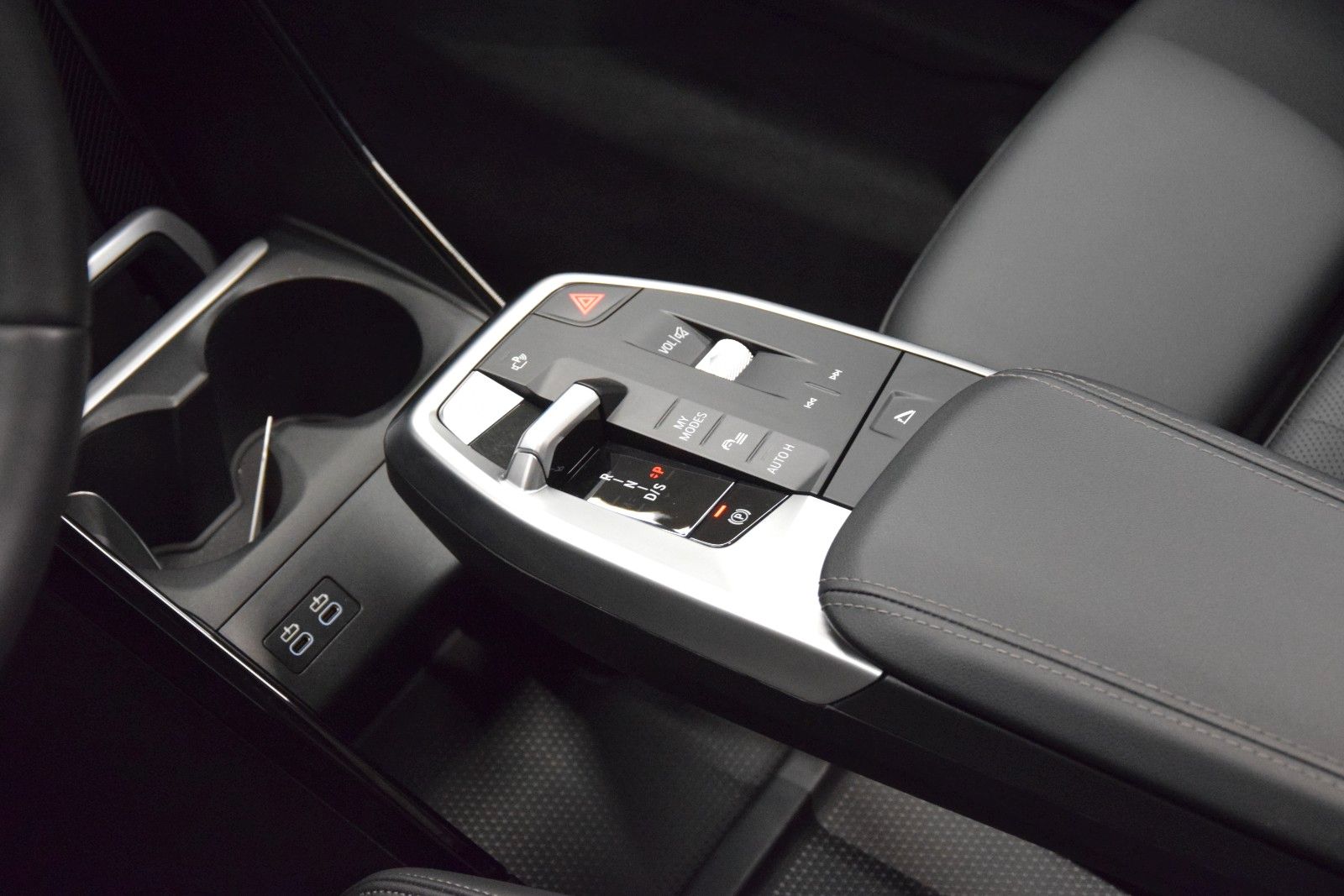 Fahrzeugabbildung BMW 218 i Active Tourer M Sport HuD Leder Pano AHK