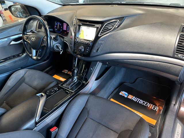Hyundai i40 cw blue Premium *Navi*TOP*AHK*