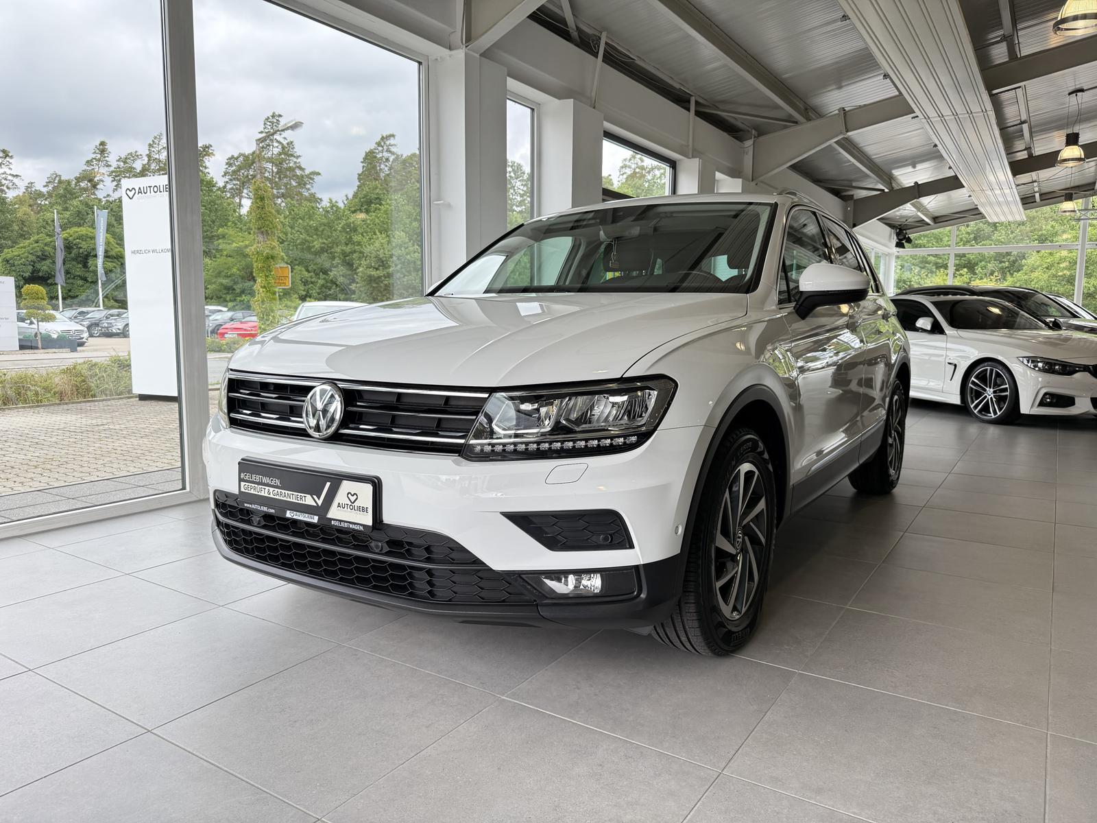 Volkswagen Tiguan 1.4 TSI Sound AHK*LED*RFK*ACC*CARPLAY