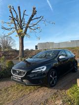 Volvo V40 R-Design - Volvo V40 mit Diesel-Antrieb: Limousine, R Design