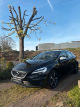 Volvo V40 R-Design - Volvo V40 aus 2016