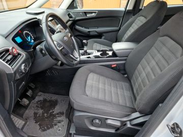 Ford Galaxy - 10