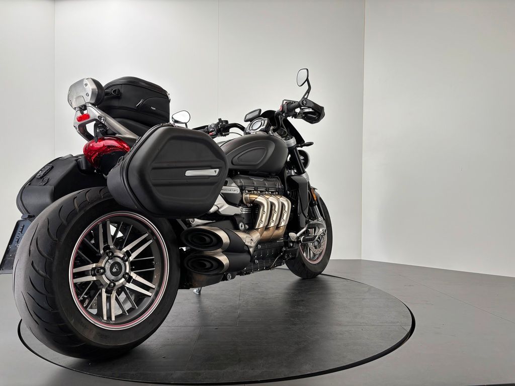 Fahrzeugabbildung Triumph ROCKET 3 GT *SEITL. KZH *TOP-ZUSTAND *2. HAND