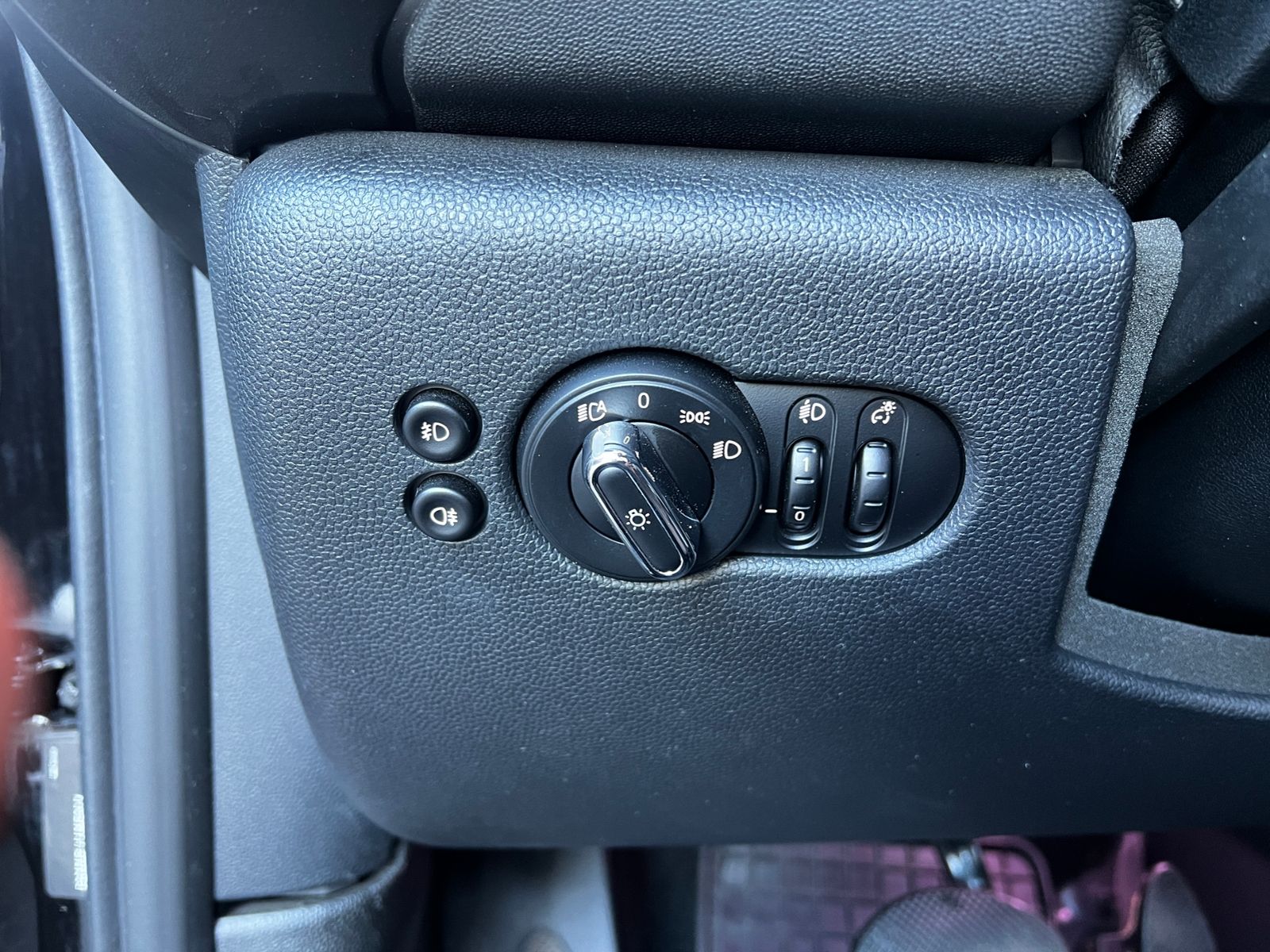 Fahrzeugabbildung MINI Cooper S Cabrio Chili LED NAVI SHZ