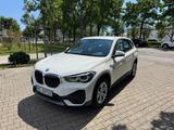 BMW X1 xDrive 25 e Advantage+Navi-Pro*Rü.Kamera*SHZ - BMW X1 Advantage mit Hybrid-Antrieb (Benzin/Elektro)