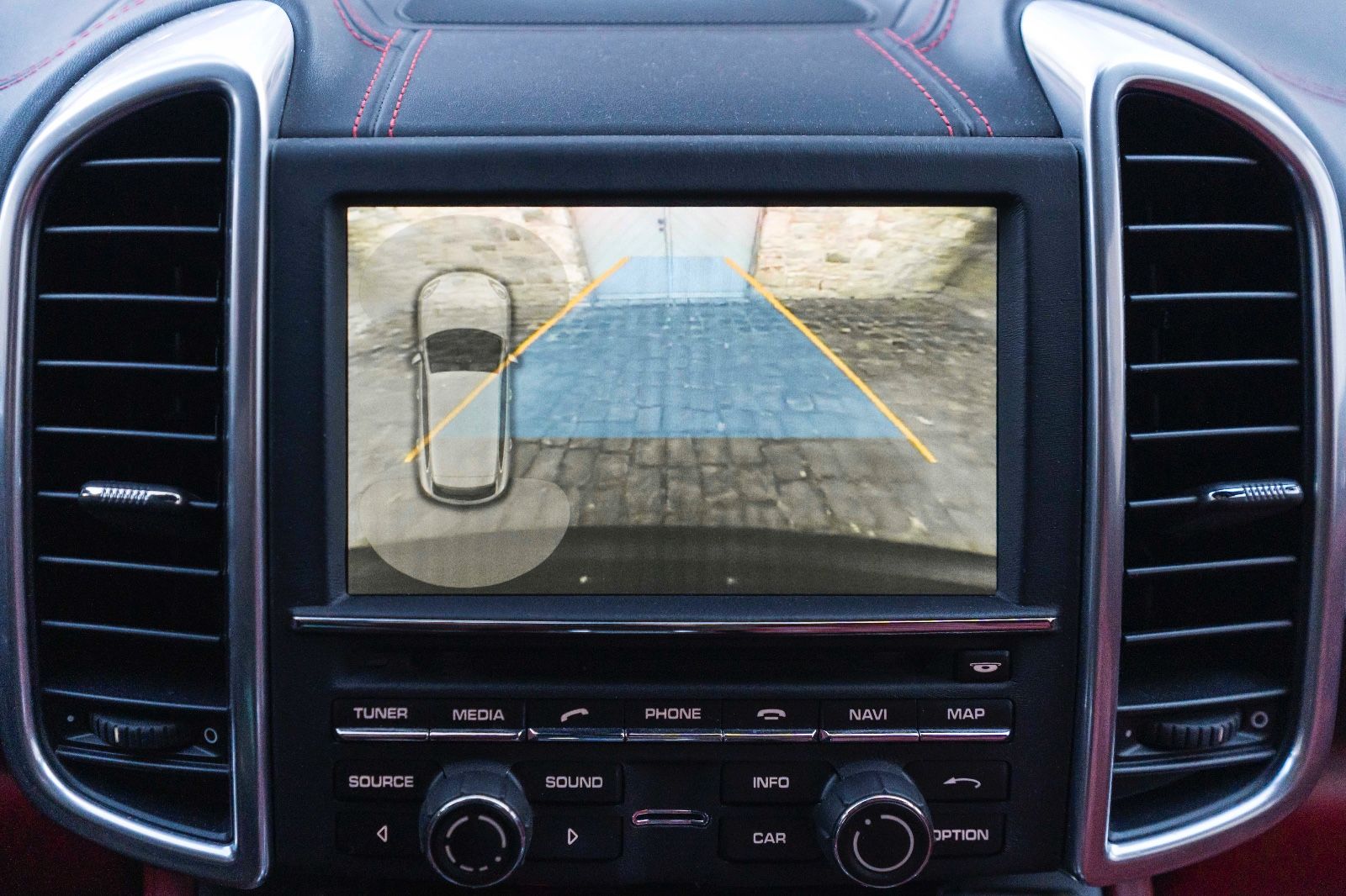 Fahrzeugabbildung Porsche Cayenne Turbo S BURMESTER SPORT-CHRONO ORI. LACK