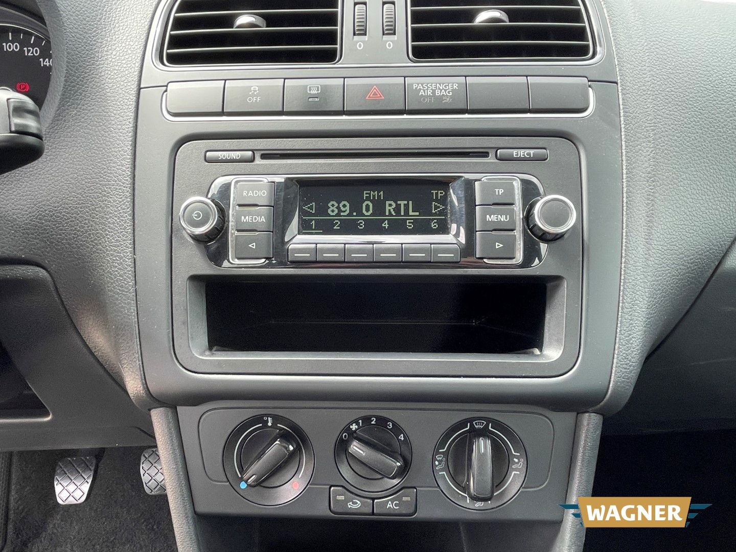 Fahrzeugabbildung Volkswagen Polo V Trendline 1.2 Klimaanlage Tempomat