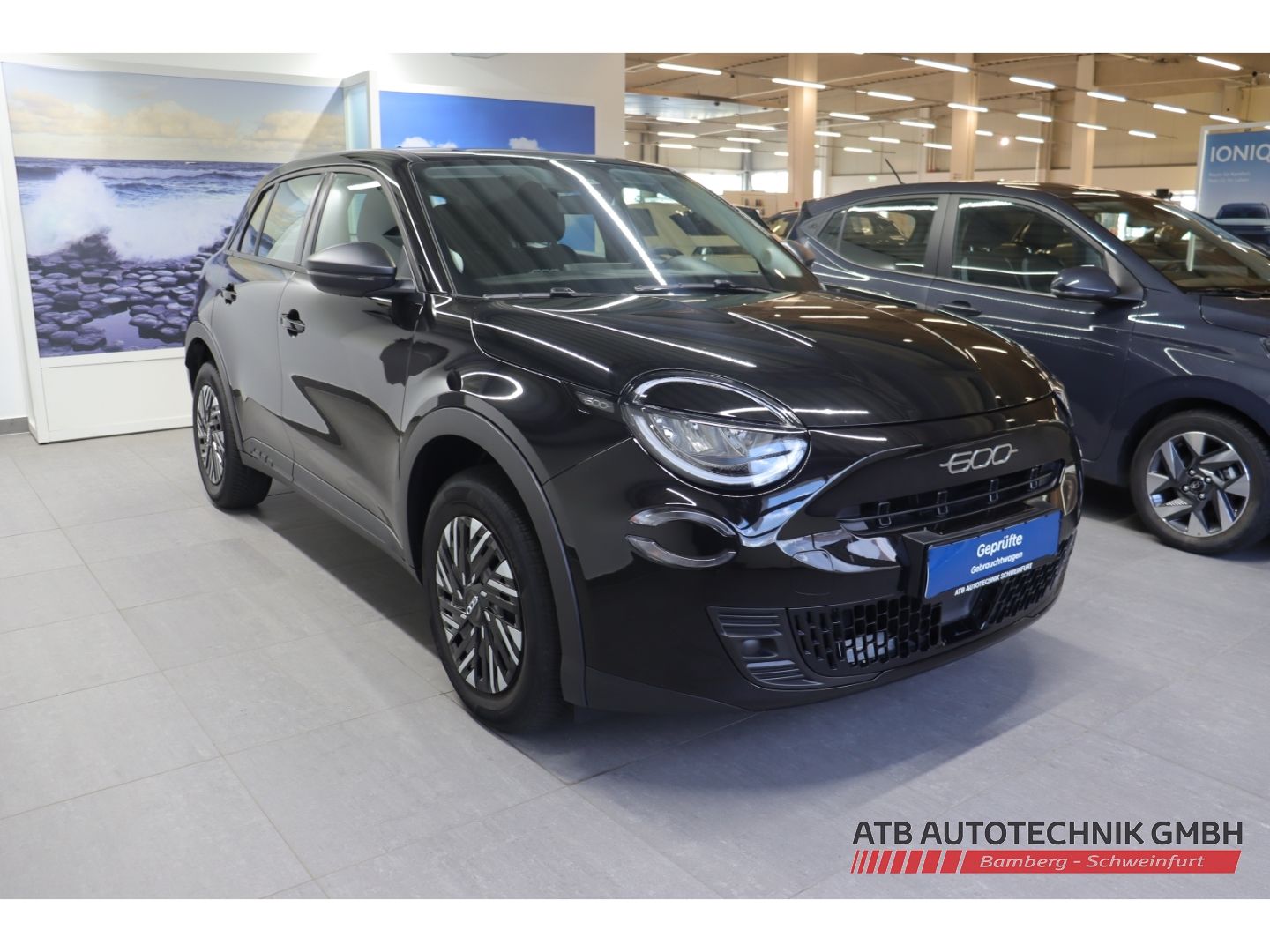 Fahrzeugabbildung Fiat 600 125-Jahre-Edition Hybrid 1,2 T3 74kW (100PS)