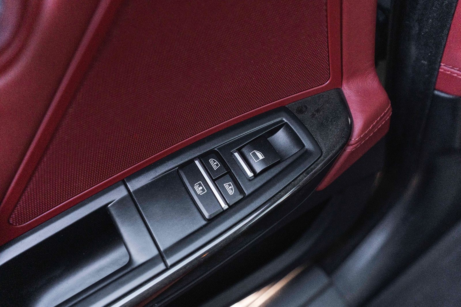 Fahrzeugabbildung BMW 640i GC M-SPORTPAKET HUD H&K LED KAM ALC TOTW