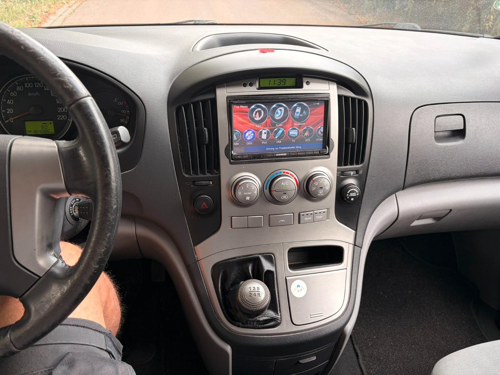 Hyundai H-1 8-Sitze/Klima/AHK!