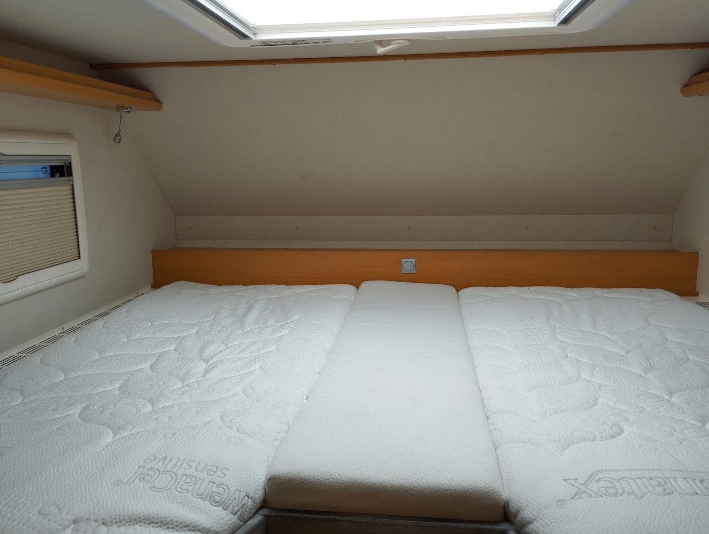 Fahrzeugabbildung Phoenix Alkoven 7100 RSL 2xLithium AHK Solar Kamera NAVI