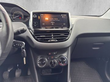 Peugeot 2008 PureTech 82 Active SHZ+PDC+AHK