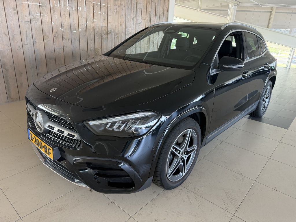 Mercedes-Benz GLA-klasse 180 AMG Line