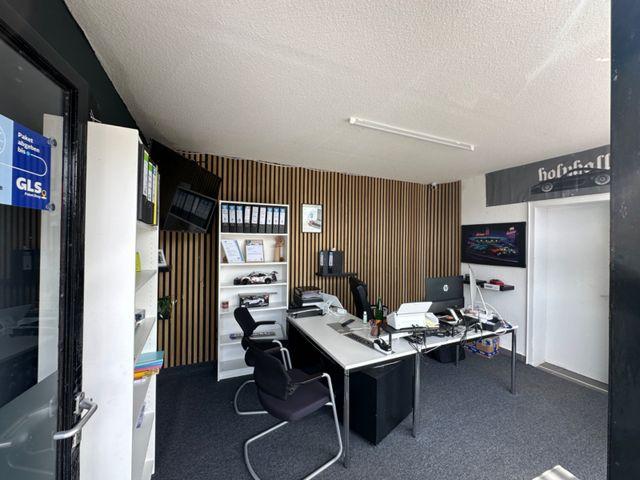showroom-image-top