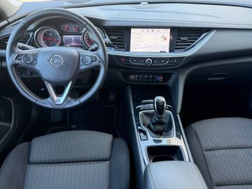 Opel Insignia - 8