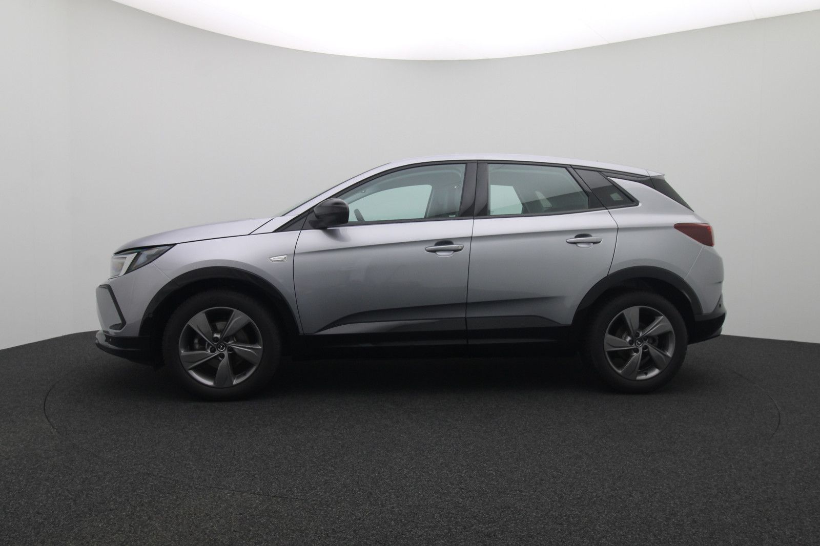 Fahrzeugabbildung Opel Grandland  1.2 GS Line AUT/LED/Navi/ACC/RK