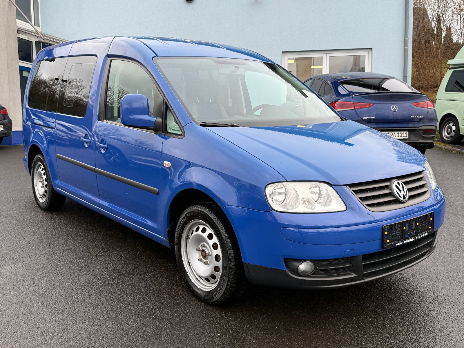 Fahrzeugabbildung Volkswagen Caddy Maxi Life 1.9 TDi DSG 7-Sitzer AHK PDC